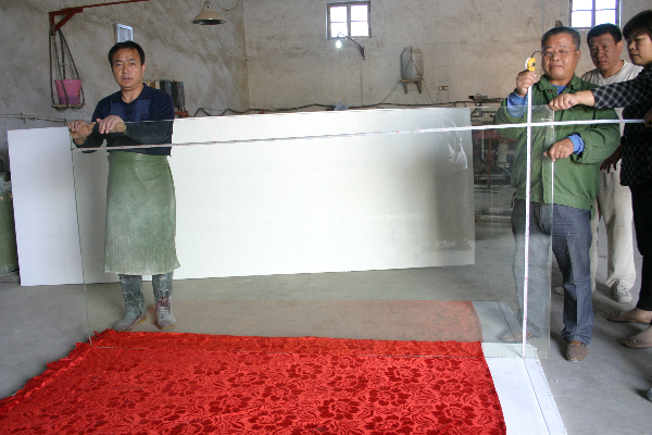 鉛板廠技術員講訴：鉛玻璃的保養(yǎng)及注意事項